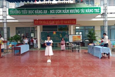 Sinh hoạt câu lạc bộ Tiếng Anh